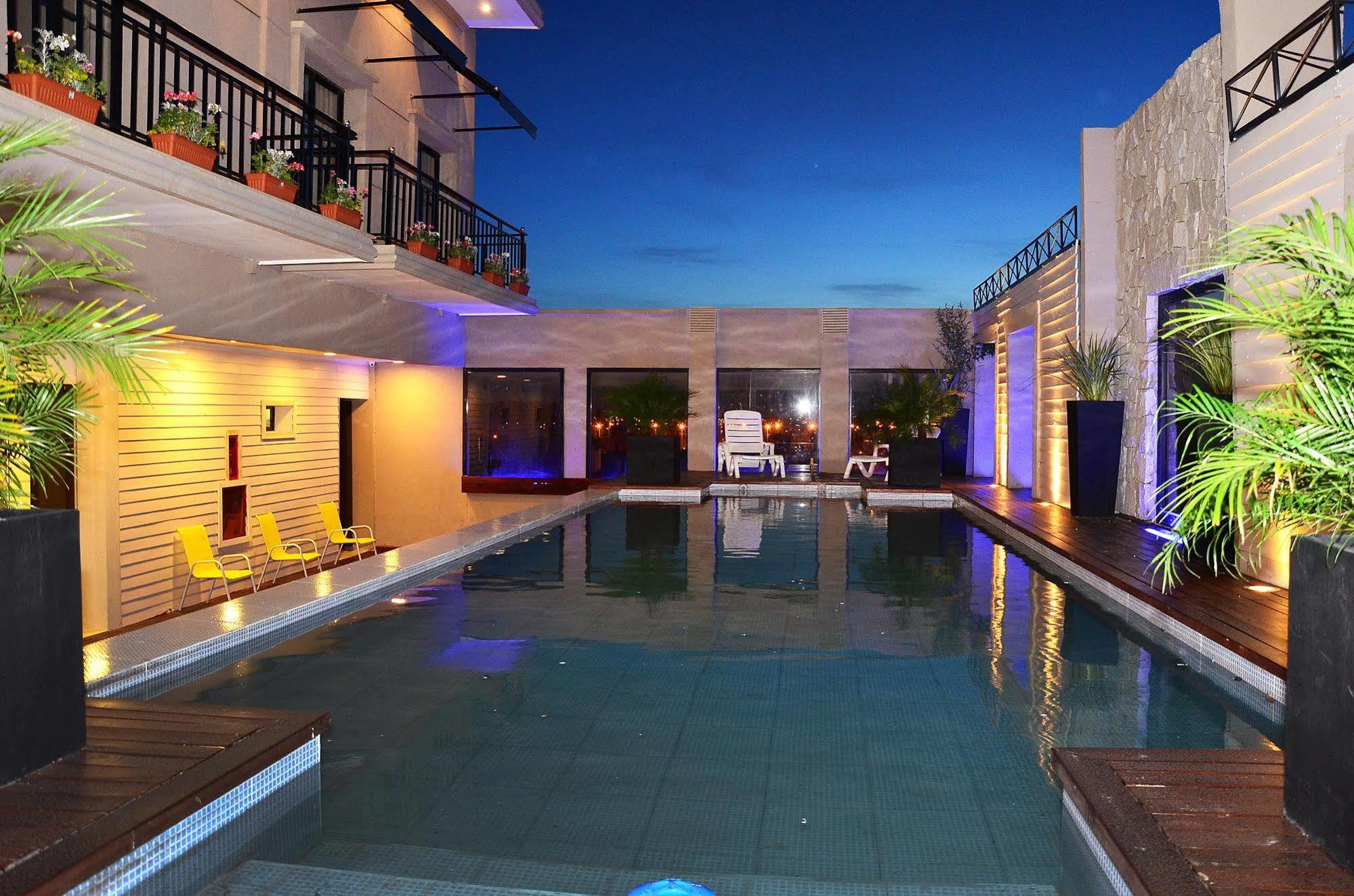 Le Parc Hotel & Suite Villa María Zewnętrze zdjęcie